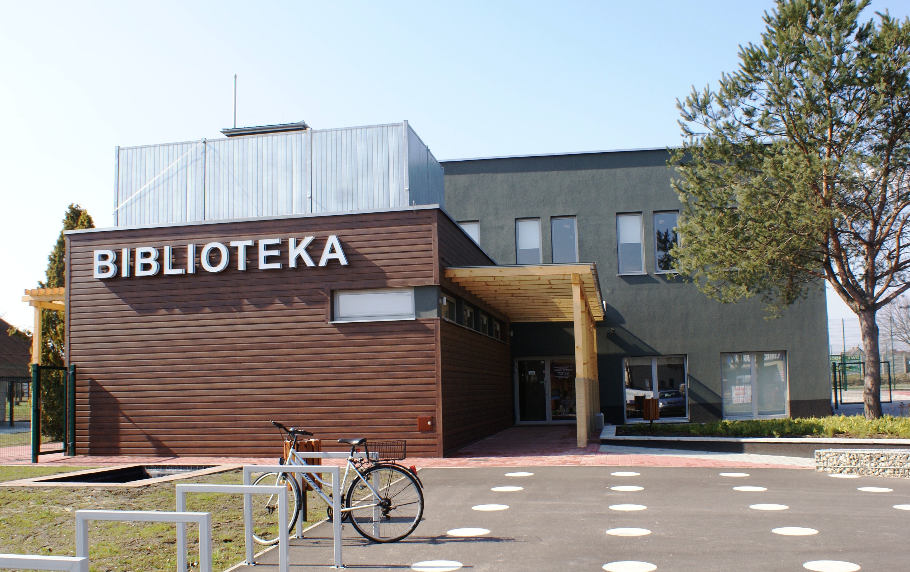 Budynek Gminnej Biblioteki Publicznej w Bojszowach wyróżniony w konkursie „Piękna wieś województwa śląskiego”
